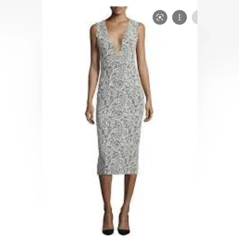 NWT $398 Alice + Olivia Lilia Lace Textured Plunge V Neck Midi Sheath Dress 6